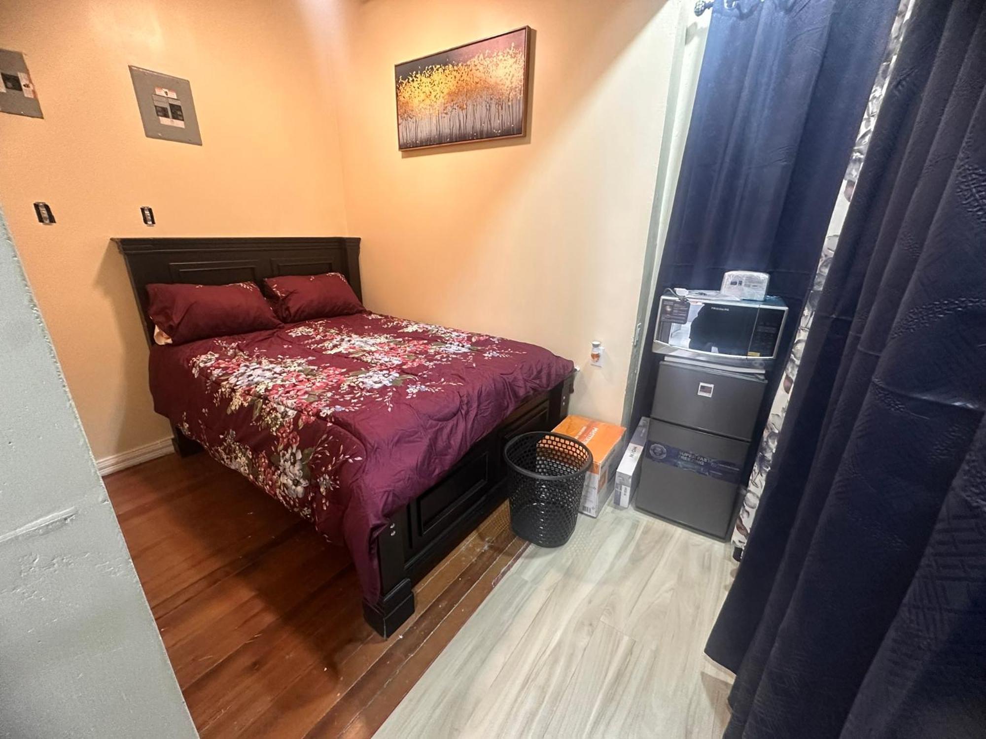 Hollywood Guesthouse Джорджтаун Екстериор снимка
